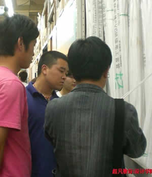 装饰公司现场讲解施工