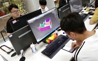 你可以选择停留，但其他人都会选择奔跑！