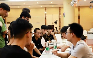 如何在竞争激烈的社会中脱颖而出？为你支招